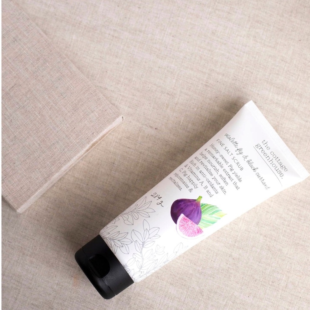 MARGOT ELENA THE COTTAGE GREENHOUSE Violette Fig & Black Currant Fine Salt Scrub